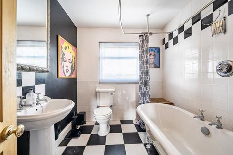 5 bedroom end of terrace house for sale, Heath Road, Harrow