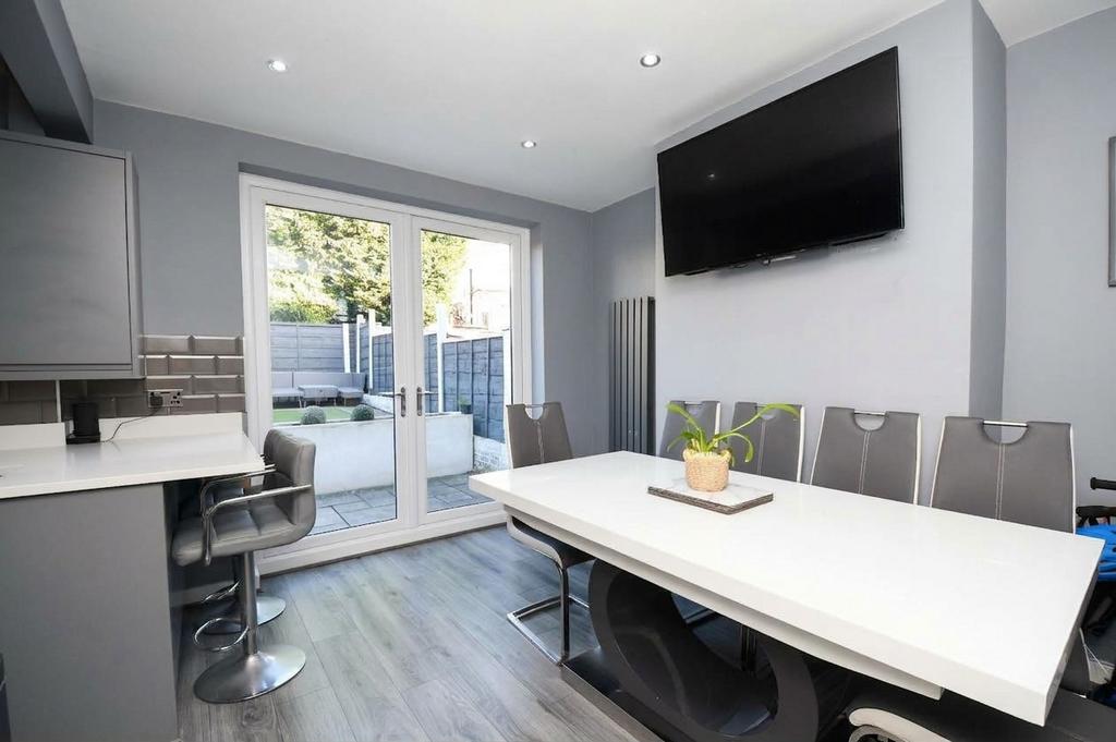 House in Salford, Greater Manchester - View 3