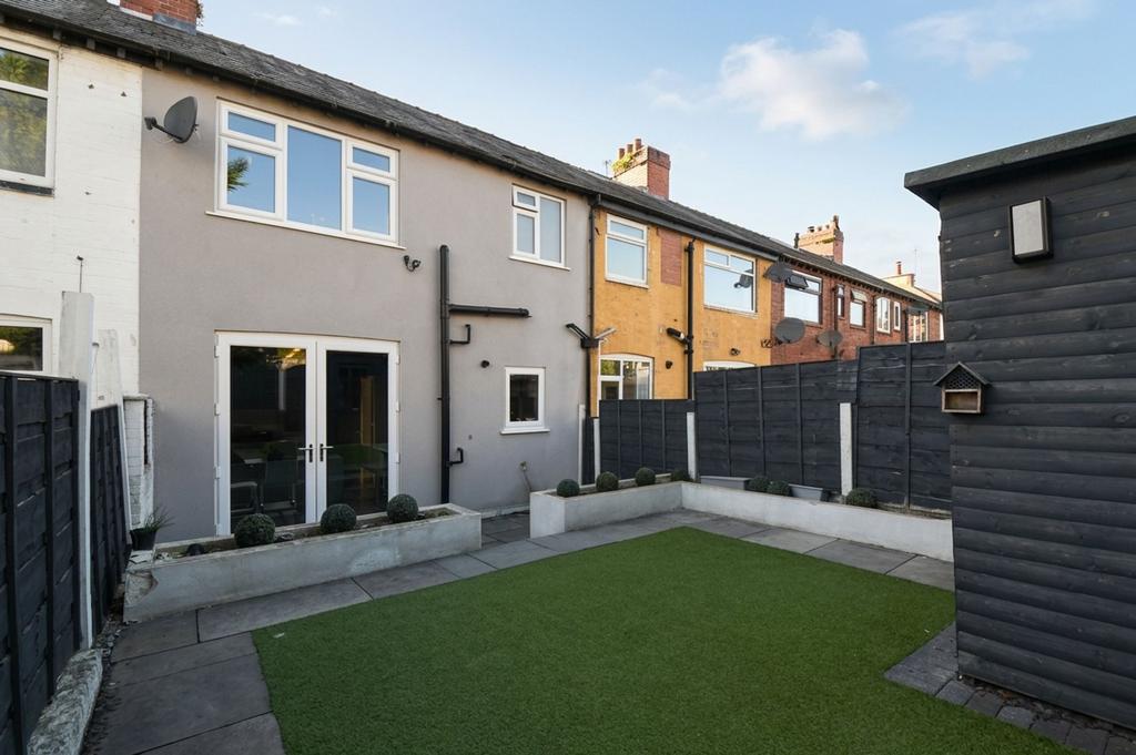 House in Salford, Greater Manchester - View 5