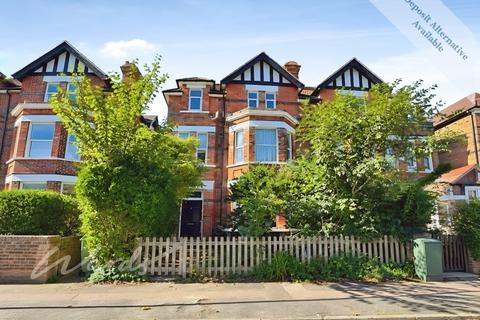3 bedroom apartment to rent, Trinity Road Folkestone CT20