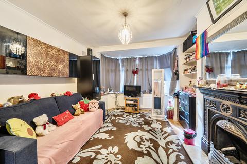 3 bedroom terraced house for sale, Turner Road, Edgware HA8