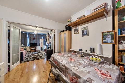 3 bedroom terraced house for sale, Turner Road, Edgware HA8