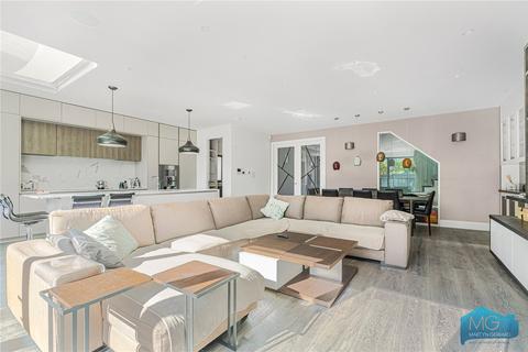 4 bedroom detached house for sale, Elliot Road, London, NW4