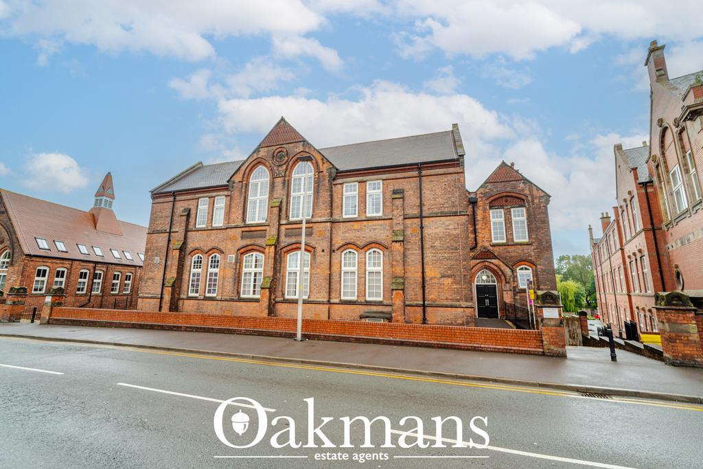 Apartment in Sandwell, West Midlands - View 5