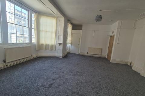 Mixed use for sale, 154 King Street, Great Yarmouth, Norfolk NR30 2PA