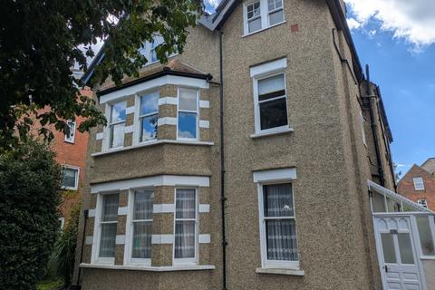 2 bedroom apartment to rent, Grimston Gardens, Kent CT20