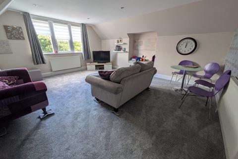 2 bedroom apartment to rent, Grimston Gardens, Kent CT20
