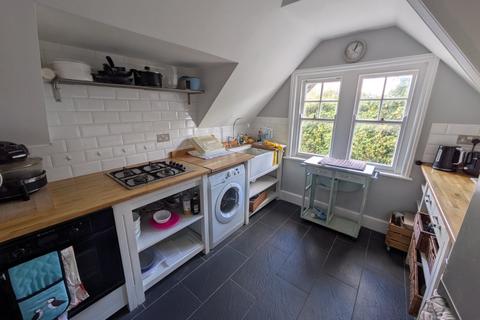 2 bedroom apartment to rent, Grimston Gardens, Kent CT20