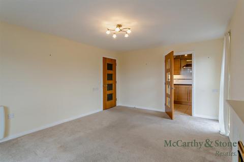 2 bedroom apartment for sale, Trinity Court, Oxford Road, Halifax