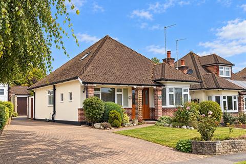 4 bedroom detached bungalow for sale, Surman Crescent, Hutton Burses, Brentwood