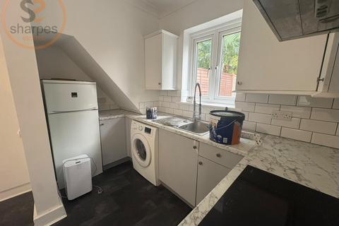 1 bedroom maisonette to rent, Fortescue Road, London, Greater London