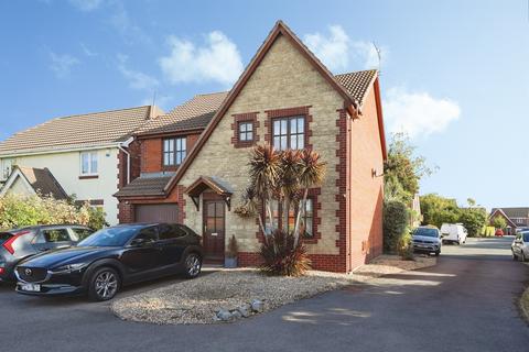 4 bedroom detached house for sale, Rannoch Avenue, WORCESTER