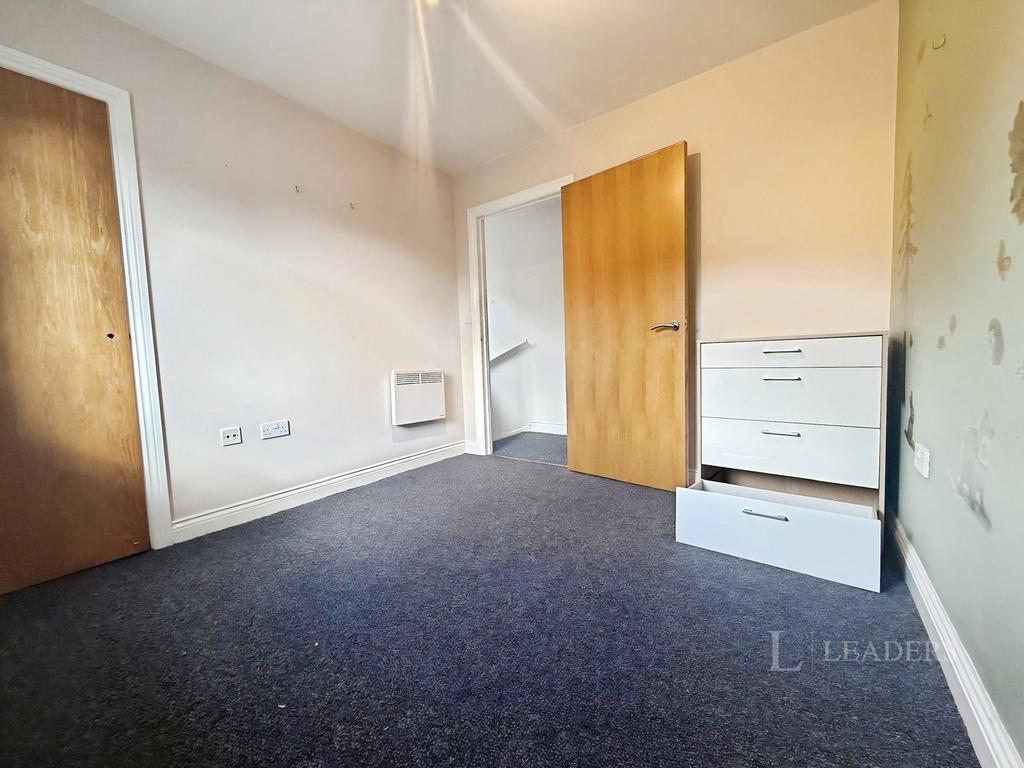 Apartment in West Midlands - View 5