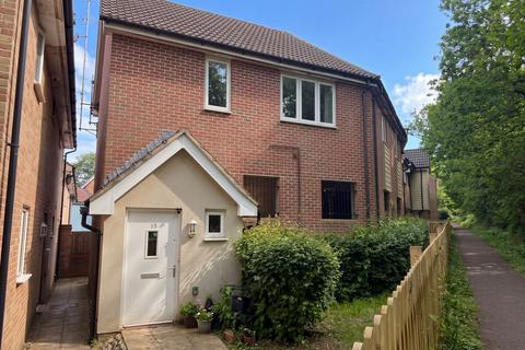 2 bedroom maisonette for sale, Bluebell Gardens, Hythe, SO45