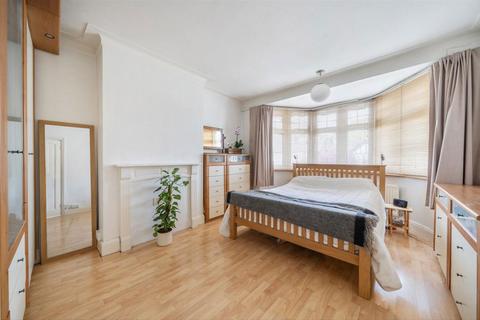 5 bedroom semi-detached house for sale, Southfield Park, Harrow