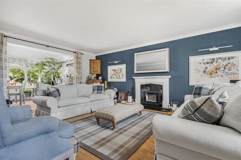 4 bedroom detached house for sale, Stukeley Close, Cambridge CB3