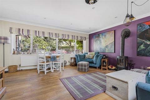 4 bedroom detached house for sale, Stukeley Close, Cambridge CB3