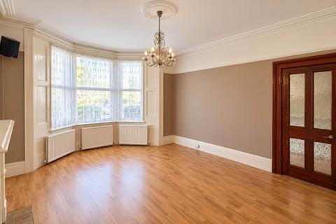 3 bedroom detached house for sale, *South Ward*3-4 Bedrooms*Large Private Rear Garden*General Updating Required*