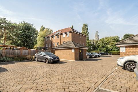 1 bedroom apartment for sale, Winter Close, Epsom, Surrey