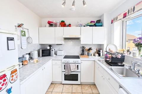 2 bedroom apartment for sale, King Street, Gosport, Hampshire, PO12 1AW
