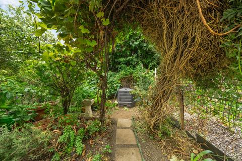 2 bedroom terraced house for sale, Waterside Close, London, SE16
