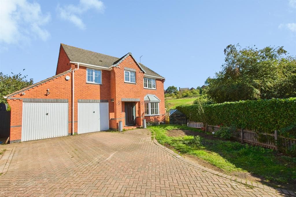 House in Burton-On-Trent - View 2