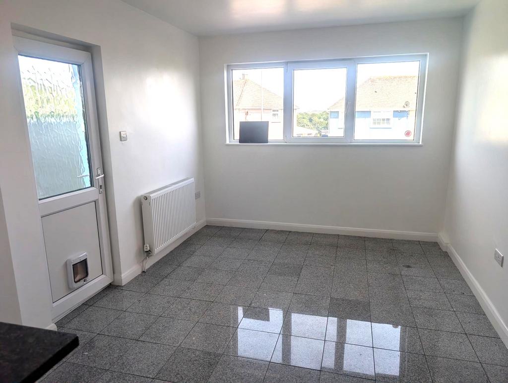 House in Milford Haven, Pembrokeshire - View 3