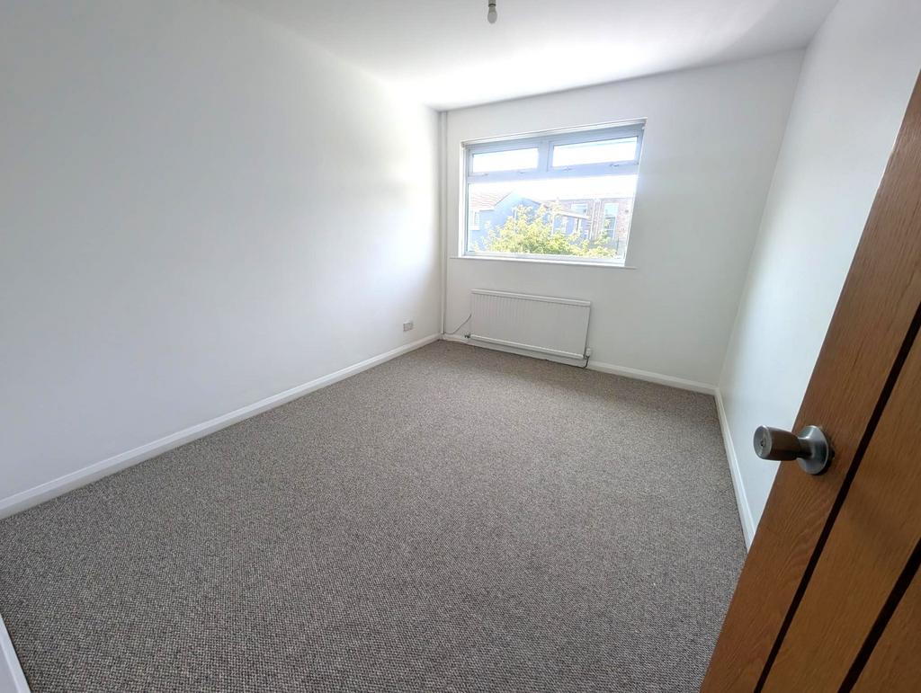 House in Milford Haven, Pembrokeshire - More