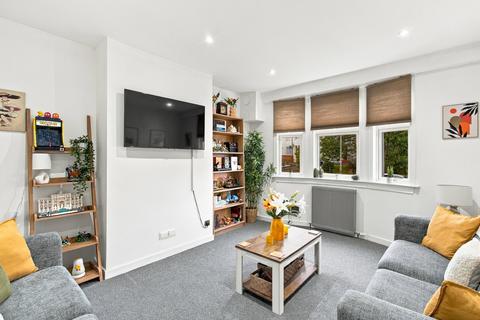 2 bedroom flat for sale, Woodside Avenue,Dundee,DD4 9AY