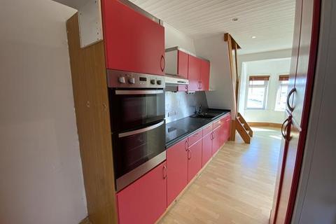 2 bedroom maisonette to rent, Crooklets, Bude EX23