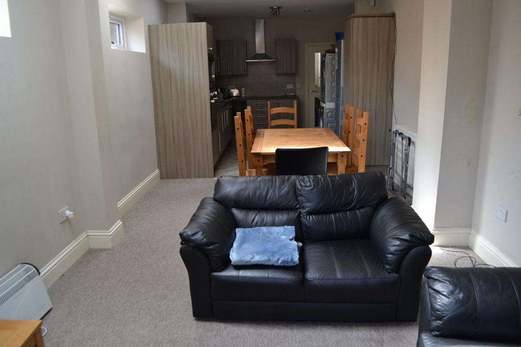House in Birmingham - More