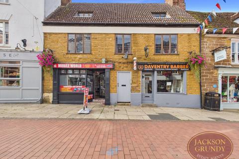 2 bed flat/apartment for rent in Sheaf Street, Daventry, NN11 4AB