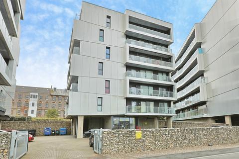 2 bedroom flat for sale, Geoffrey Watling Way, Norwich