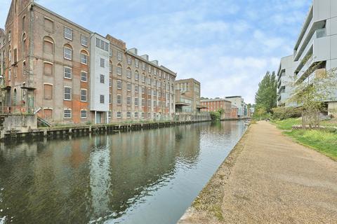 2 bedroom flat for sale, Geoffrey Watling Way, Norwich