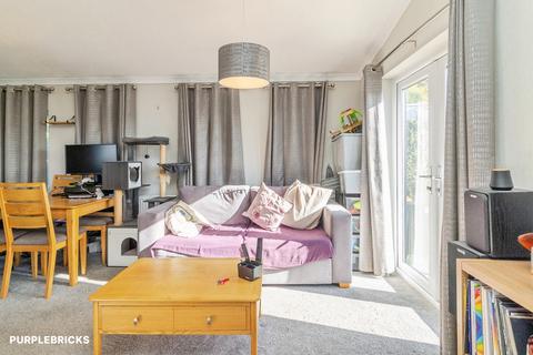 2 bedroom park home for sale, Castle Hill Road, Dunstable, LU6