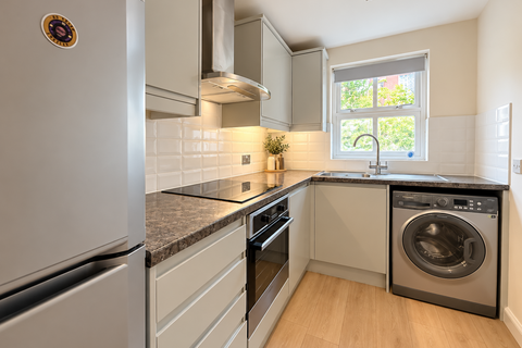 2 bedroom apartment for sale, Union Street, Farnborough, Hampshire