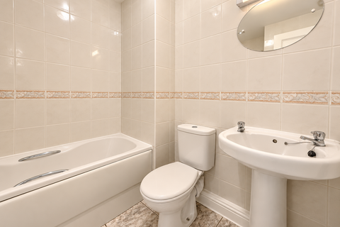 2 bedroom apartment for sale, Union Street, Farnborough, Hampshire