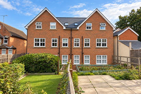 2 bedroom apartment for sale, Union Street, Farnborough, Hampshire