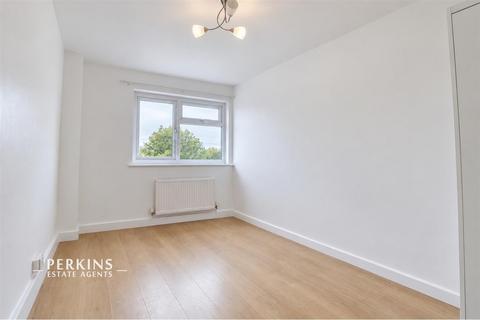 2 bedroom flat to rent, Northolt, UB5