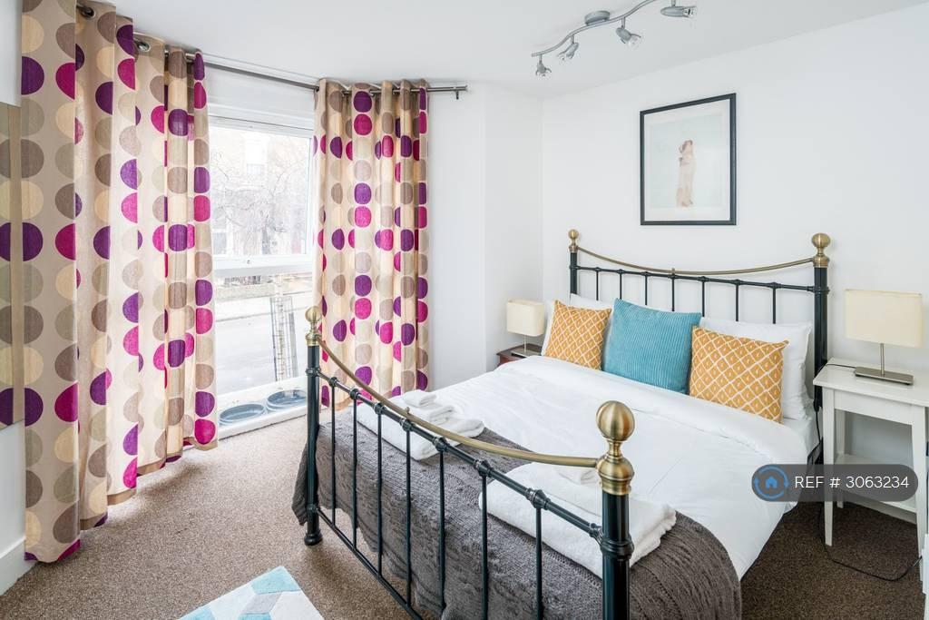 Apartment in London - View 5