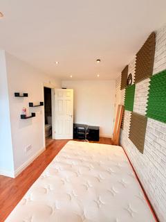 1 bedroom in a house share to rent, Una Avenue, Leicester LE3