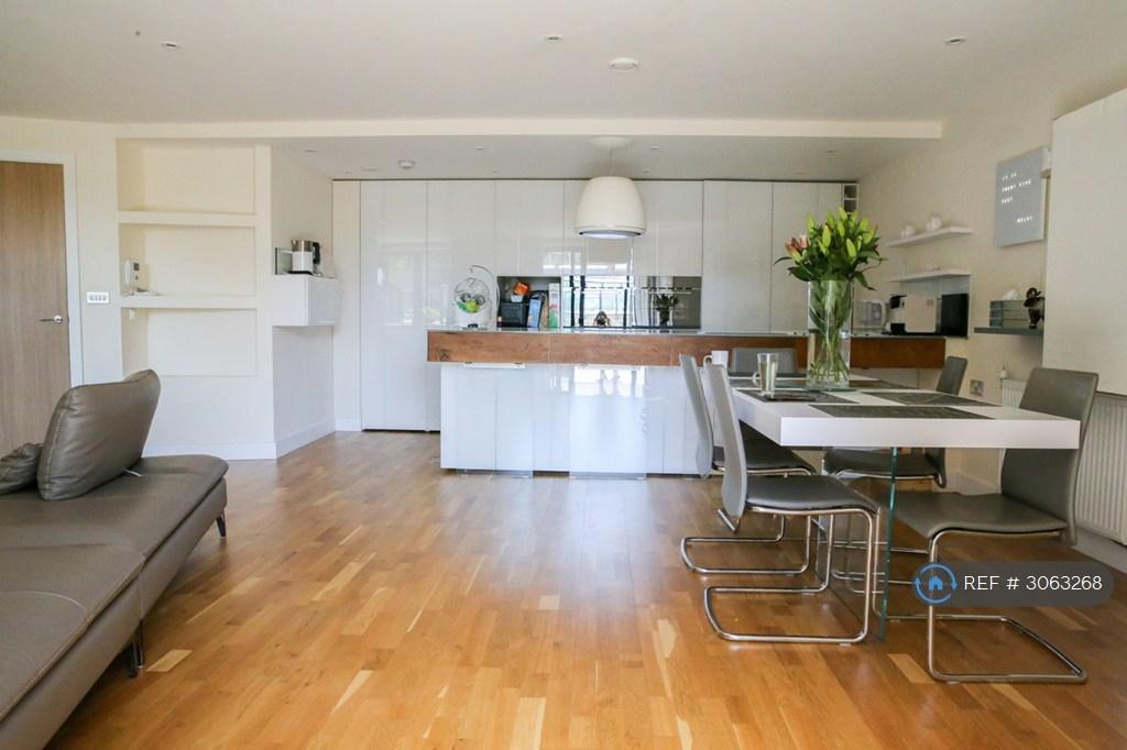 Apartment in London - View 5