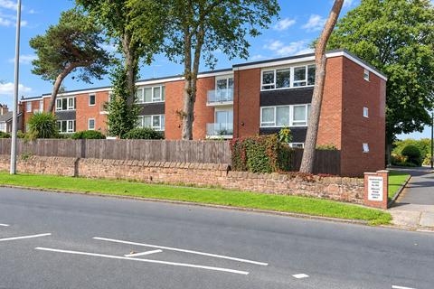 2 bedroom apartment for sale, Pensby Road, Thingwall, CH61