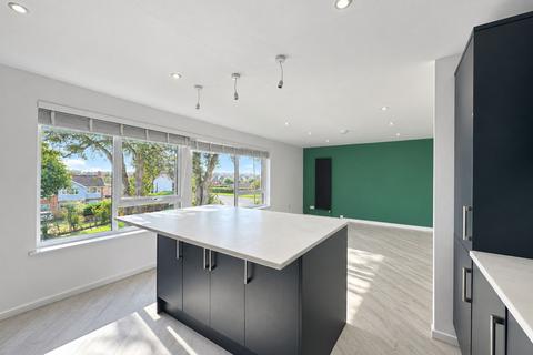2 bedroom apartment for sale, Pensby Road, Thingwall, CH61
