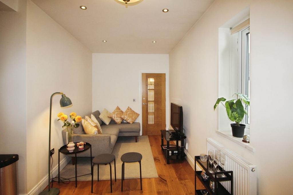 Apartment in London - View 2