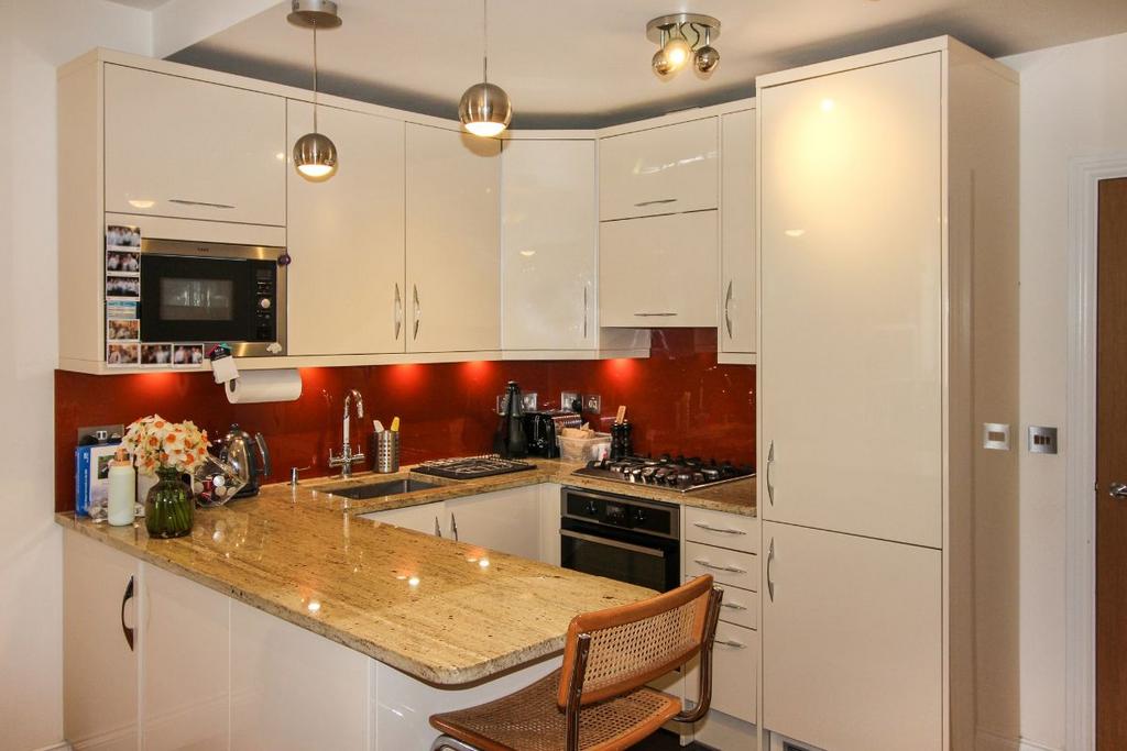 Apartment in London - View 3