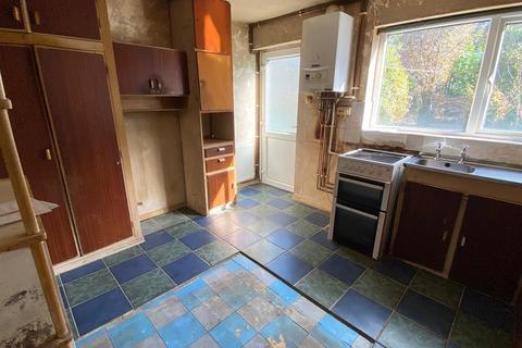 2 bedroom townhouse for sale, Lincroft Avenue, Huddersfield