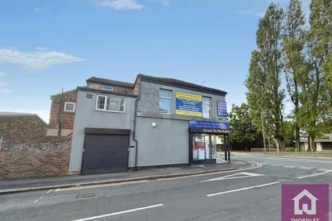2 bedroom flat to rent, Liverpool Road, Eccles, Manchester, M30
