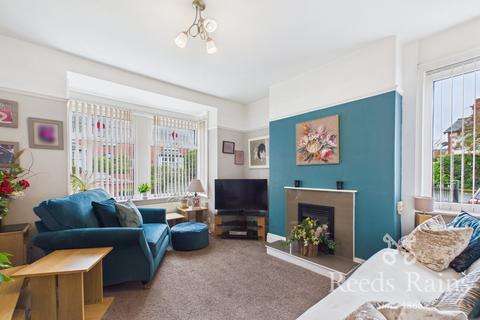 4 bedroom semi-detached house for sale, Highfield Road South, Lancashire PR7