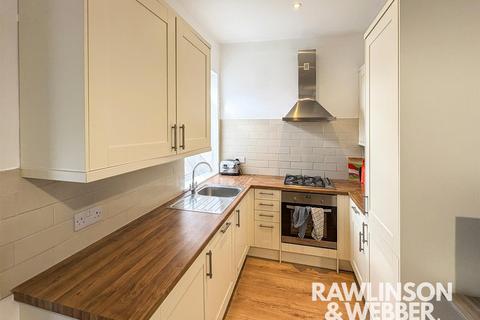 undefined, Walton Road, West Molesey KT8